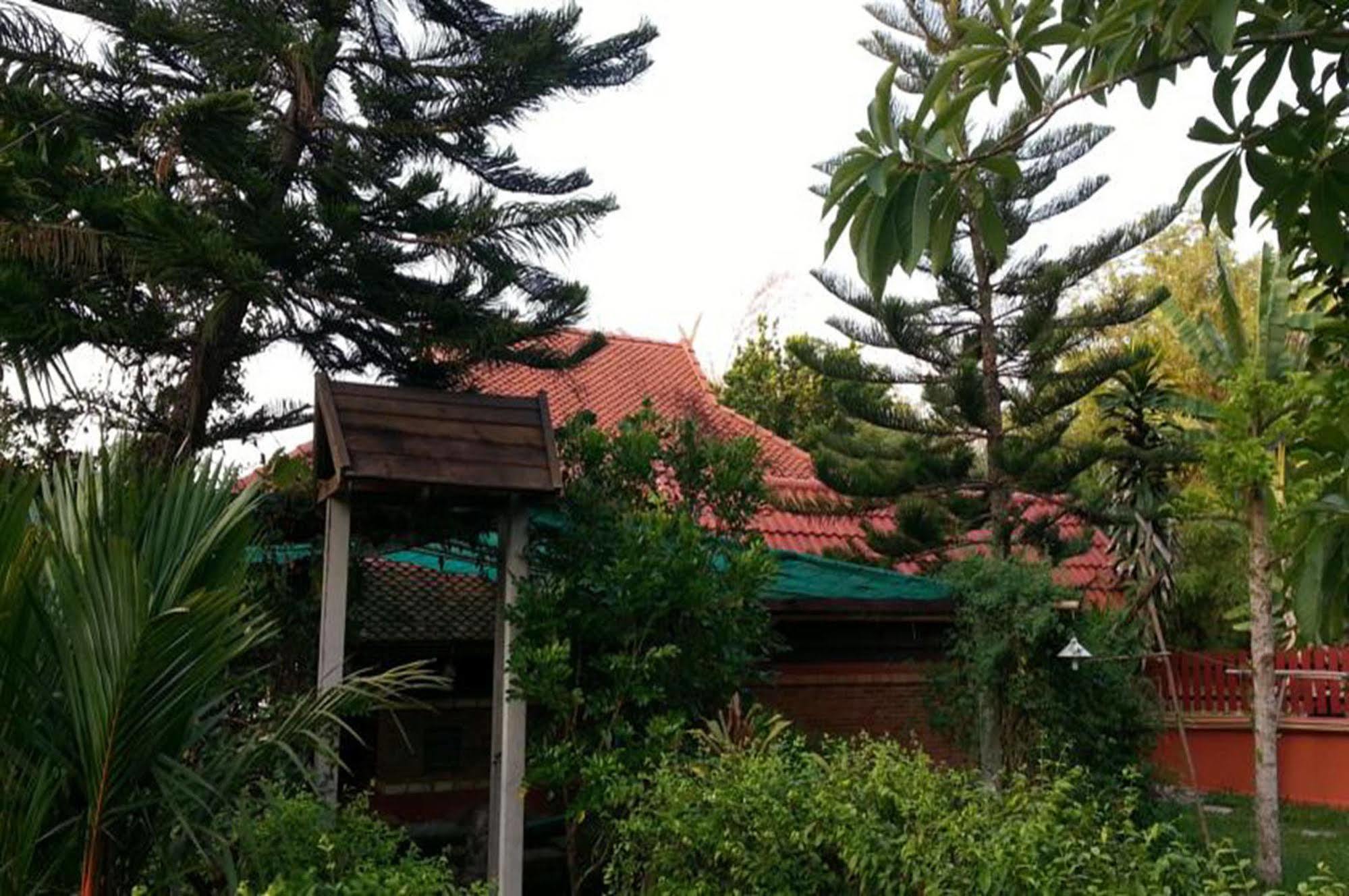 Rim Nam Kong Homestay Pak Chom Exterior foto