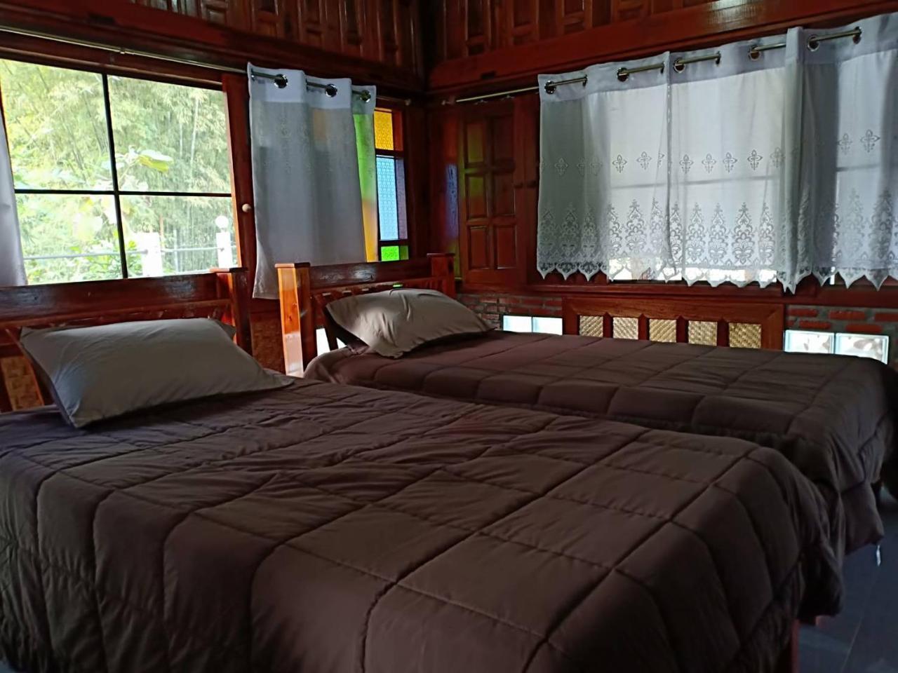Rim Nam Kong Homestay Pak Chom Exterior foto